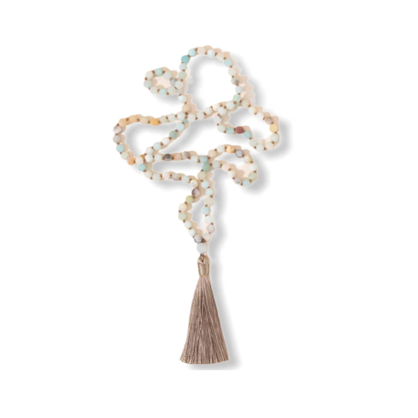 Lange matte kralen ketting met kwastje mint