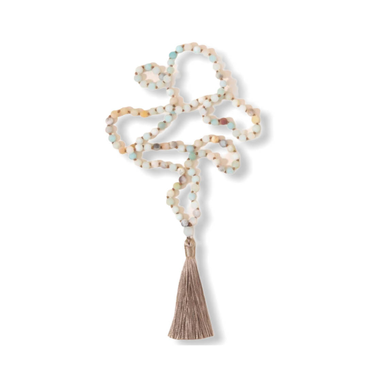 Lange matte kralen ketting met kwastje mint