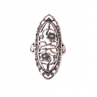 Oud zilveren decoratieve ring