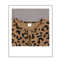 Pakje panterprint met rits