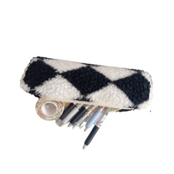 Etui fluffy zwart/wit ruit